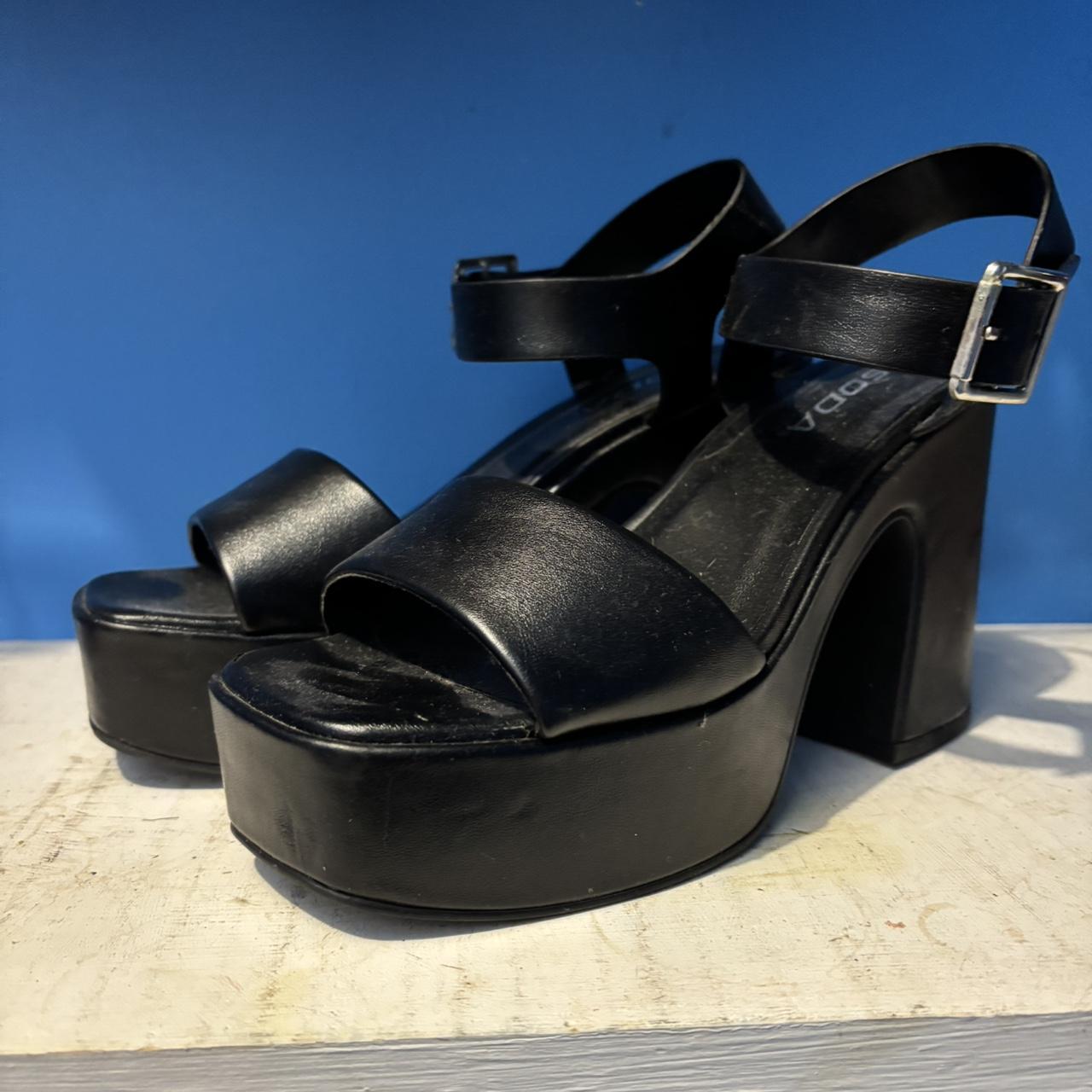 item listed by joon_x_wrld
