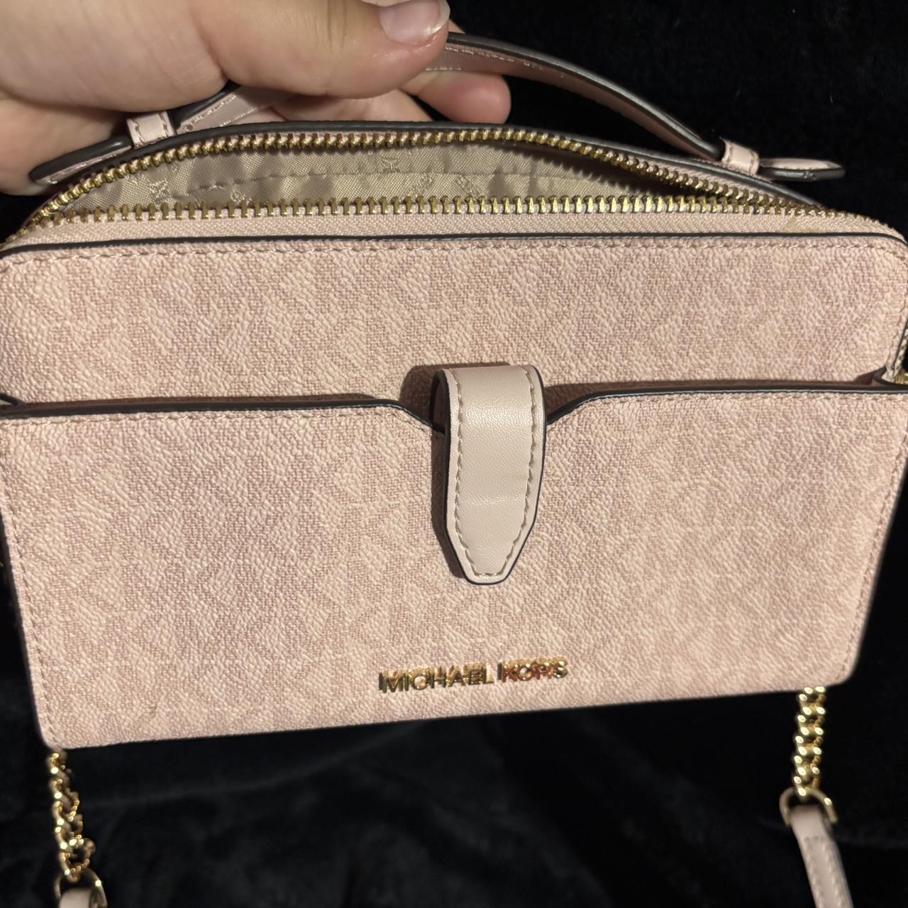 item listed by joon_x_wrld