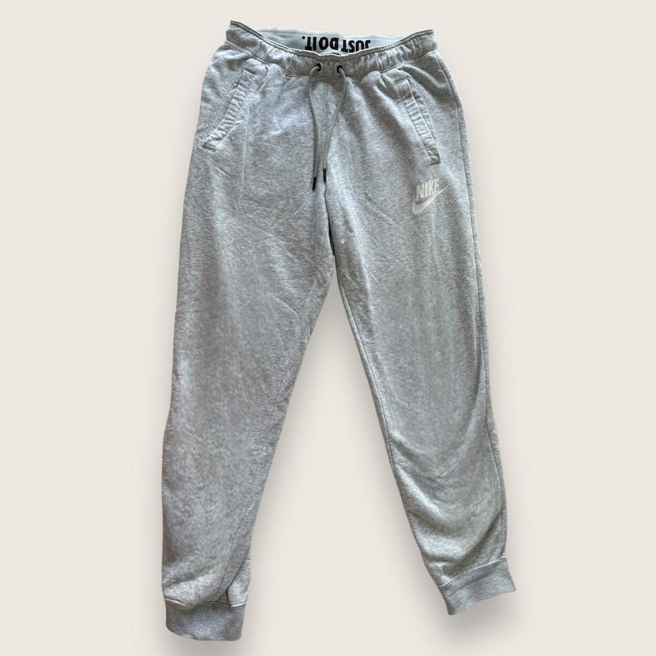 gray nike sweatpants womens small