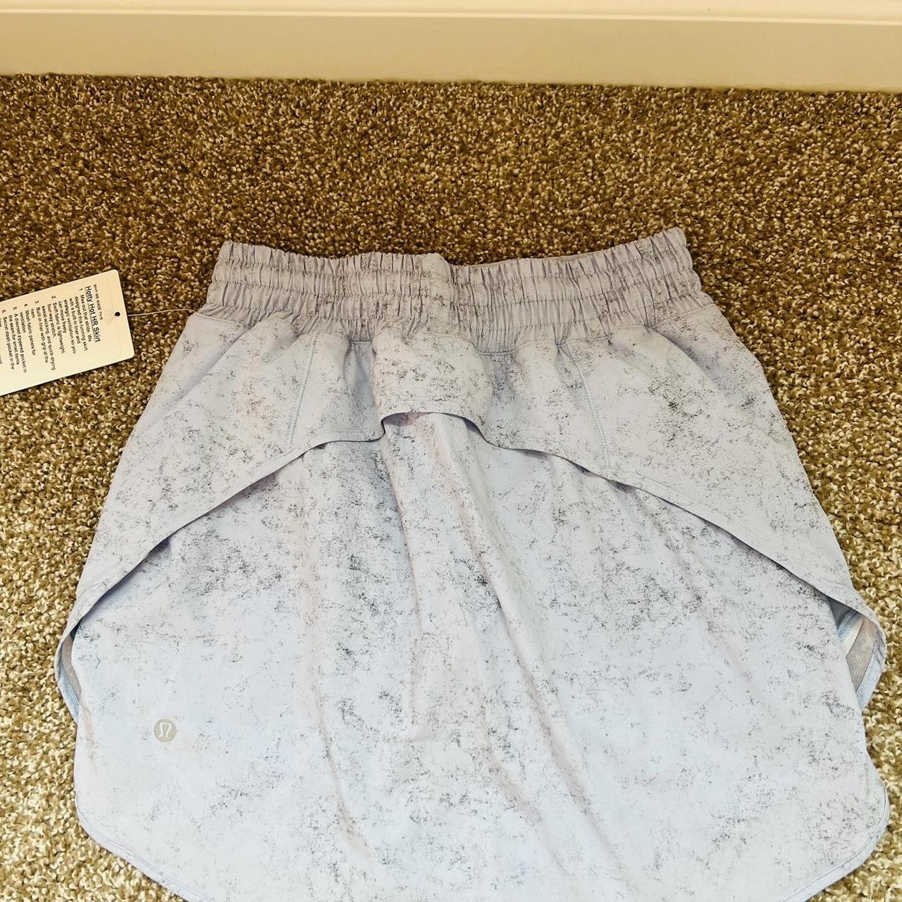 *NEW WITH outlet TAG* Lululemon Skirt