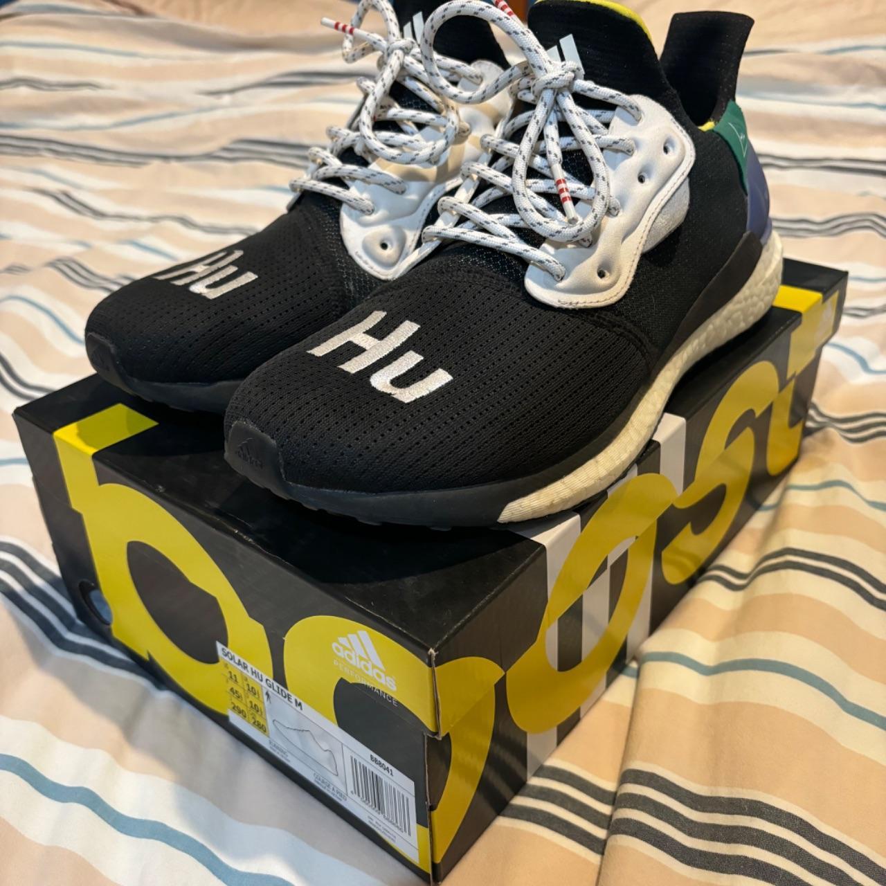 Pharrell solar hu glide black online