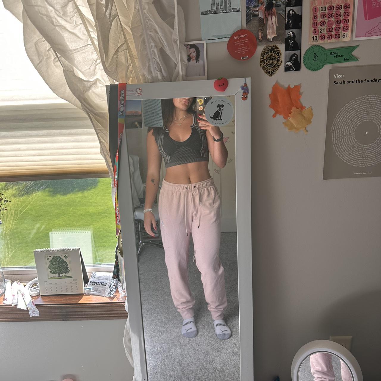 item listed by ev3lynxox0