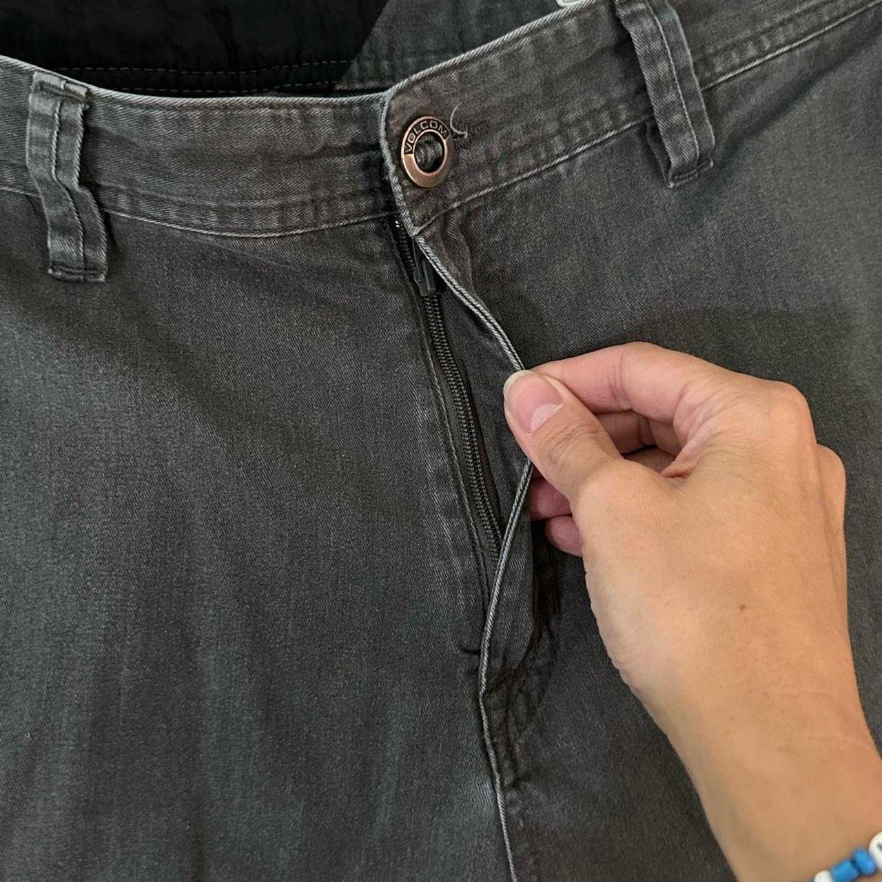 Volcom Men's Shorts - Grey - 36" – VOLCOM True To… - image 2