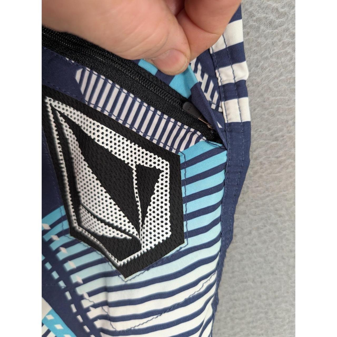 Volcom Men's Shorts - Black - 30" – Volcom Boardi… - image 4