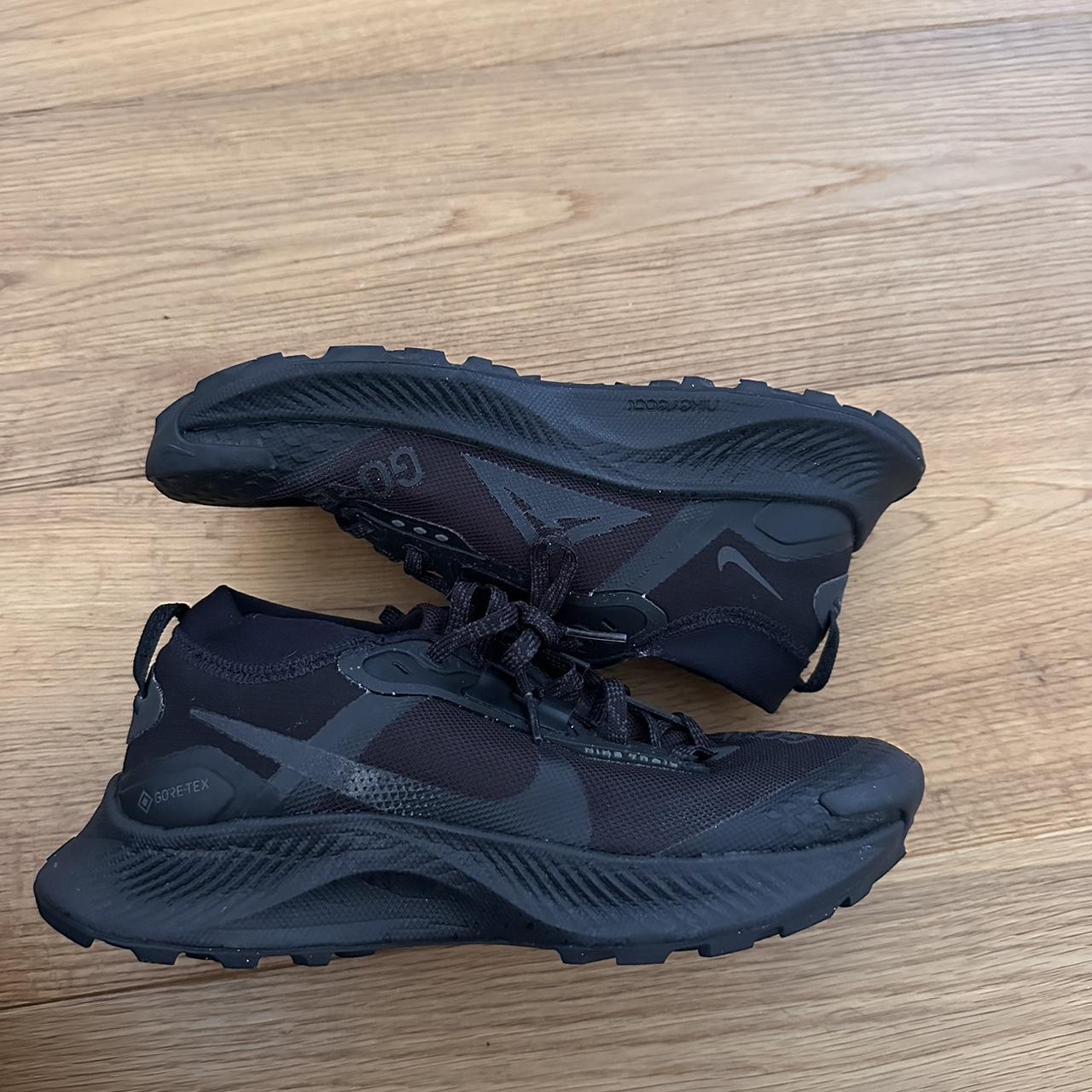 womens nike goretex trainers