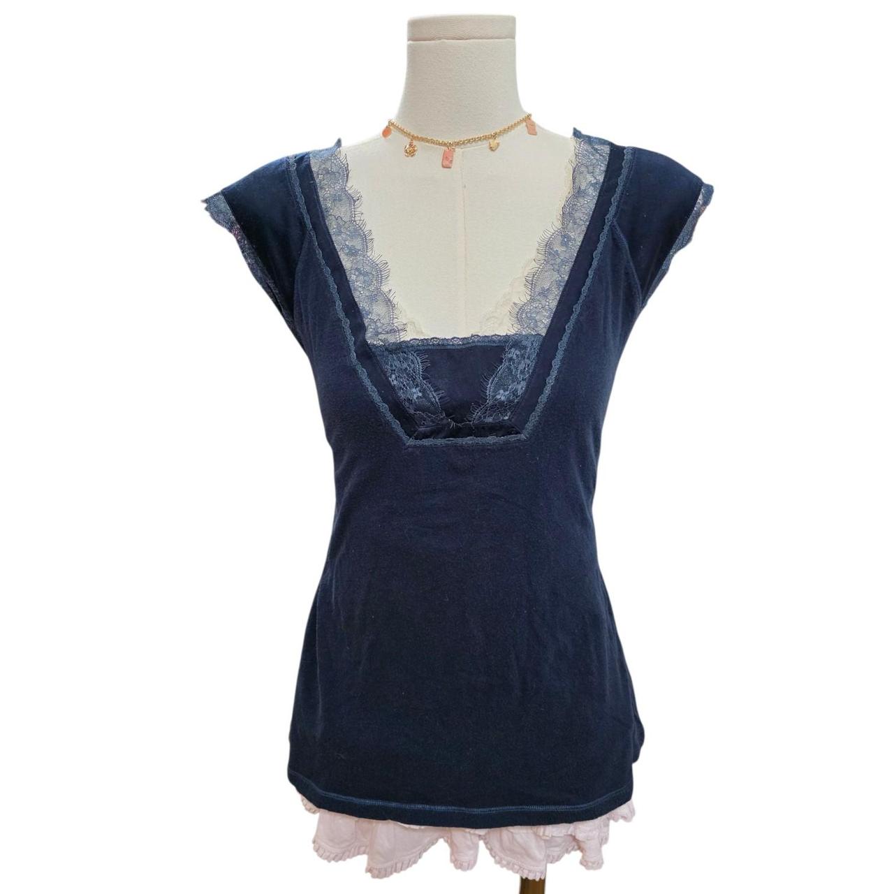 item listed by r0s3sarer3d