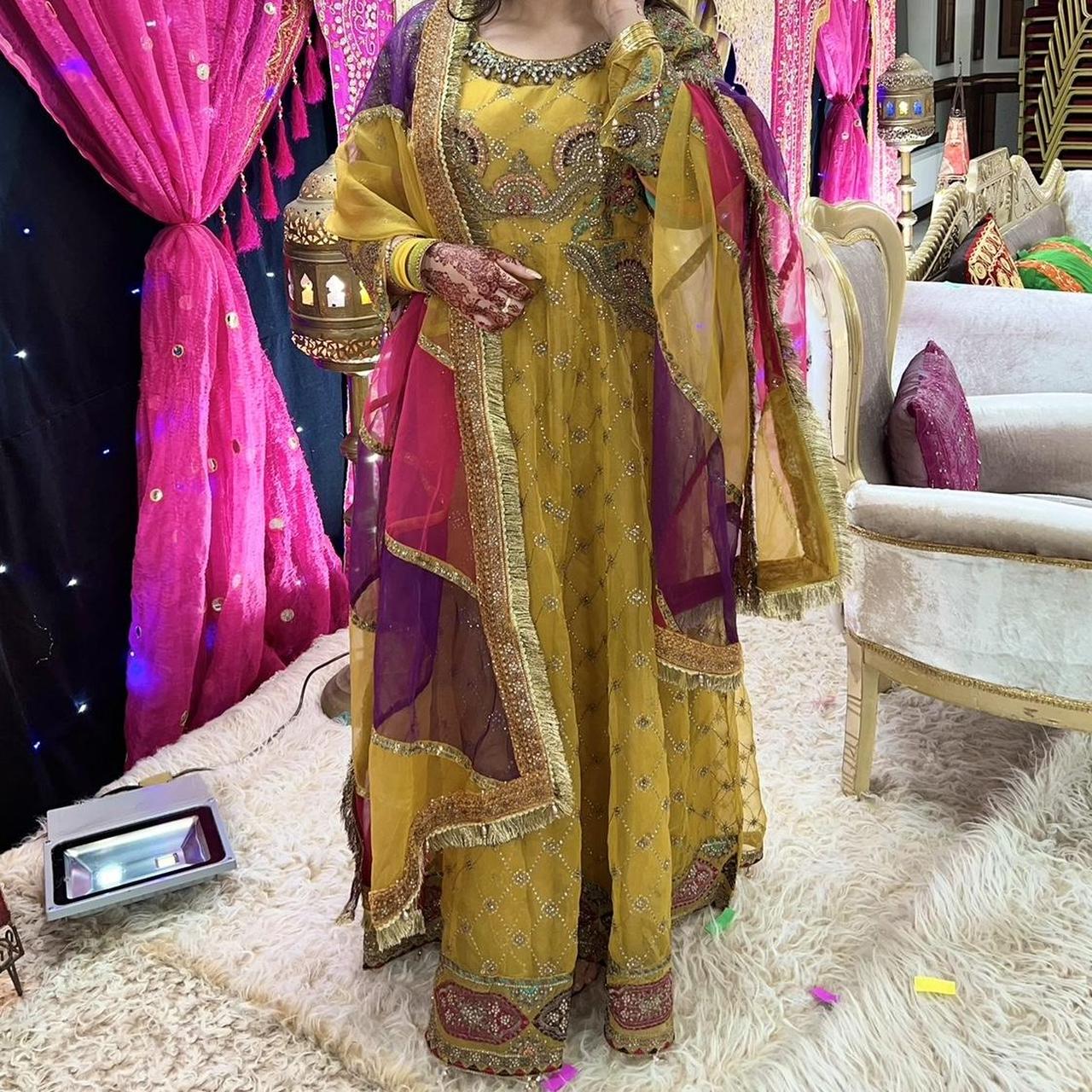 Sanchak mehndi clearance dresses