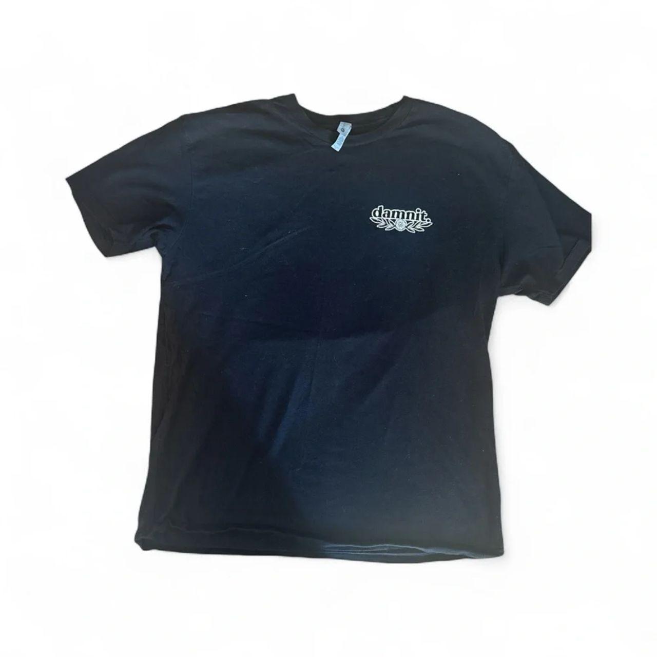 item listed by fineluxefinds
