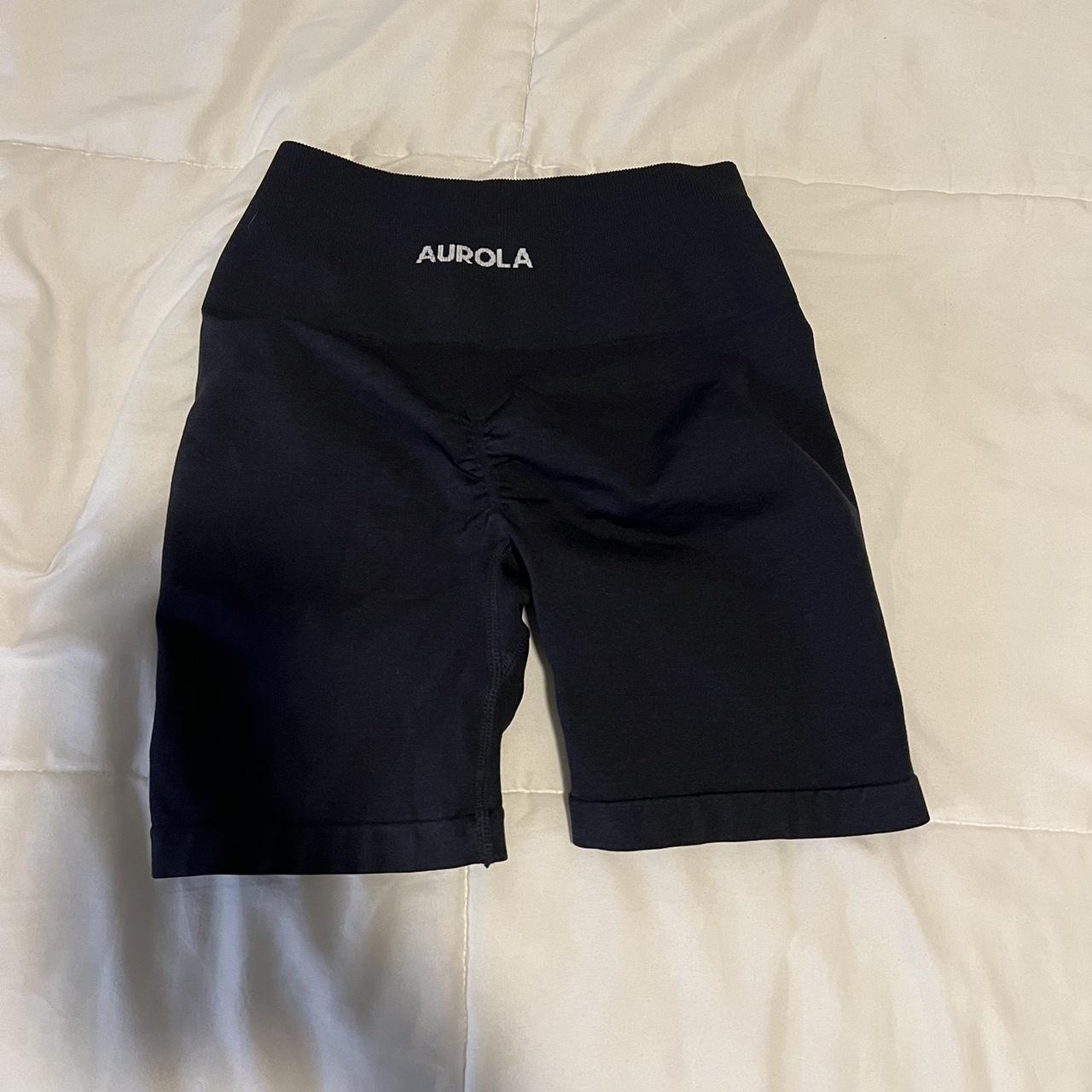 aurola workout shorts in navy in great condition! - Depop