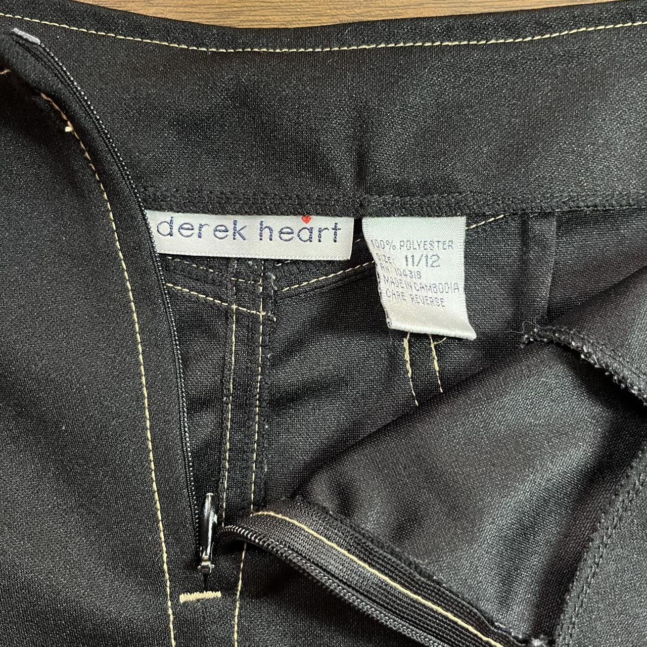 Vintage 90s Derek Heart contrast stitch mini skirt.