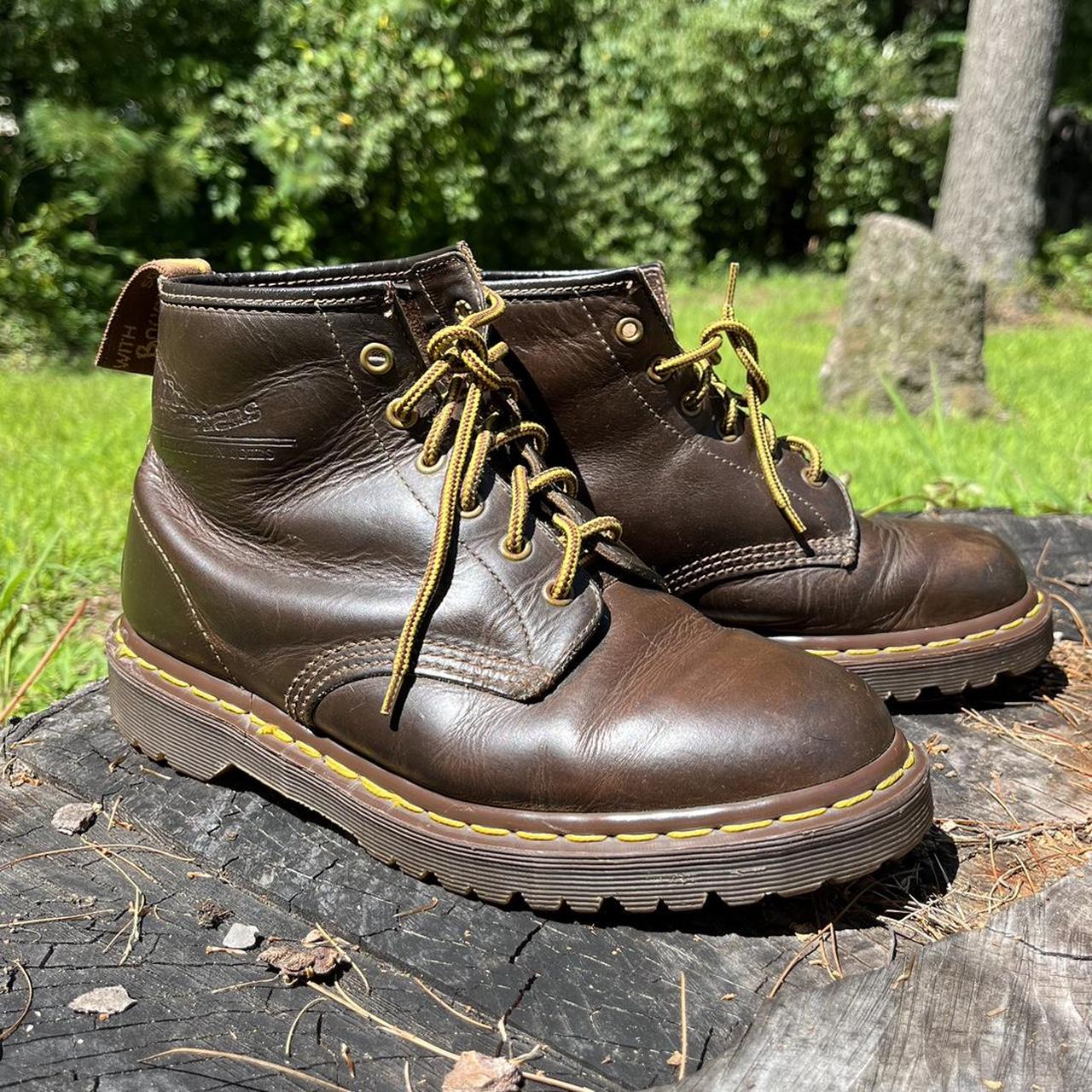 Vintage store brown leather doc martens