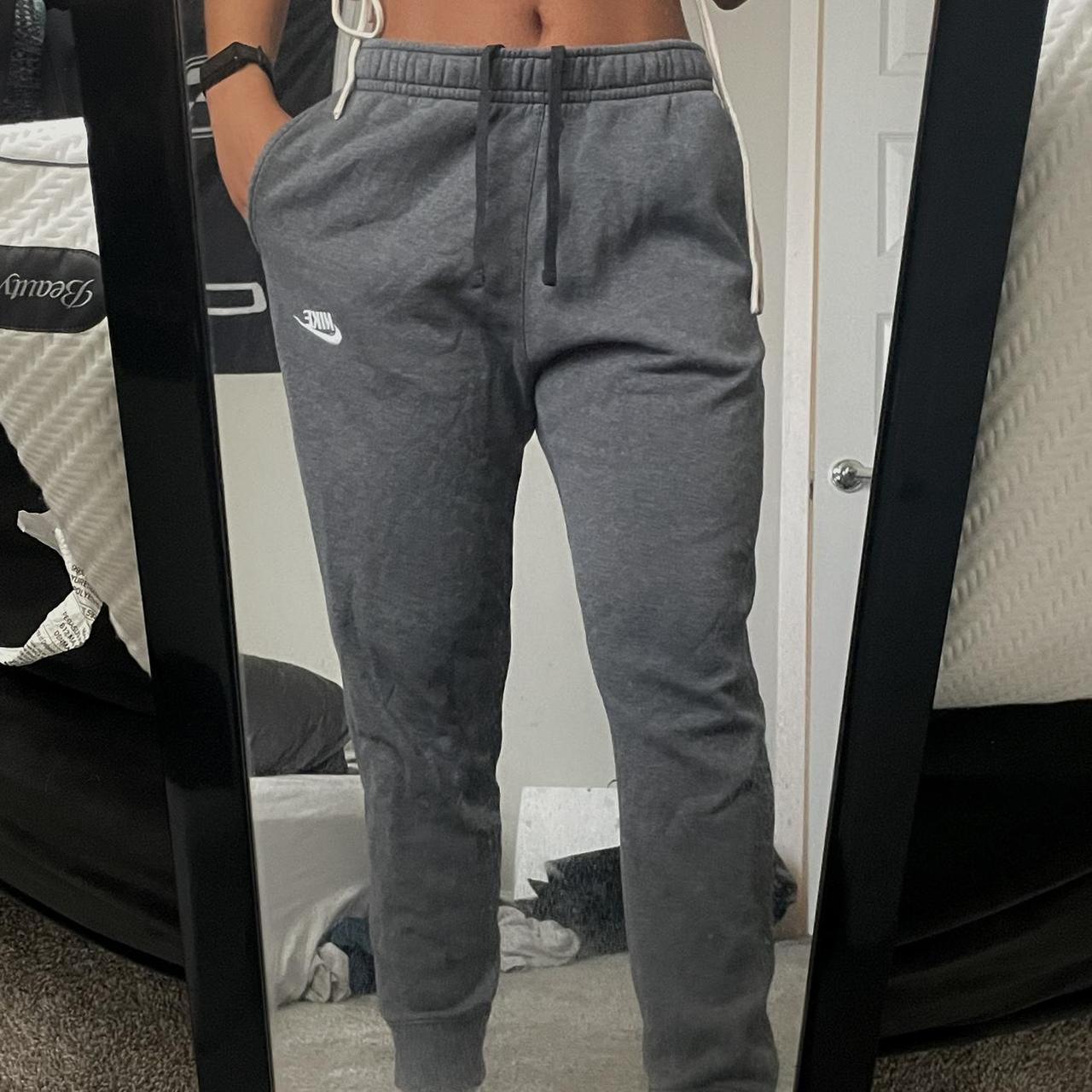 mens grey nike joggers medium
