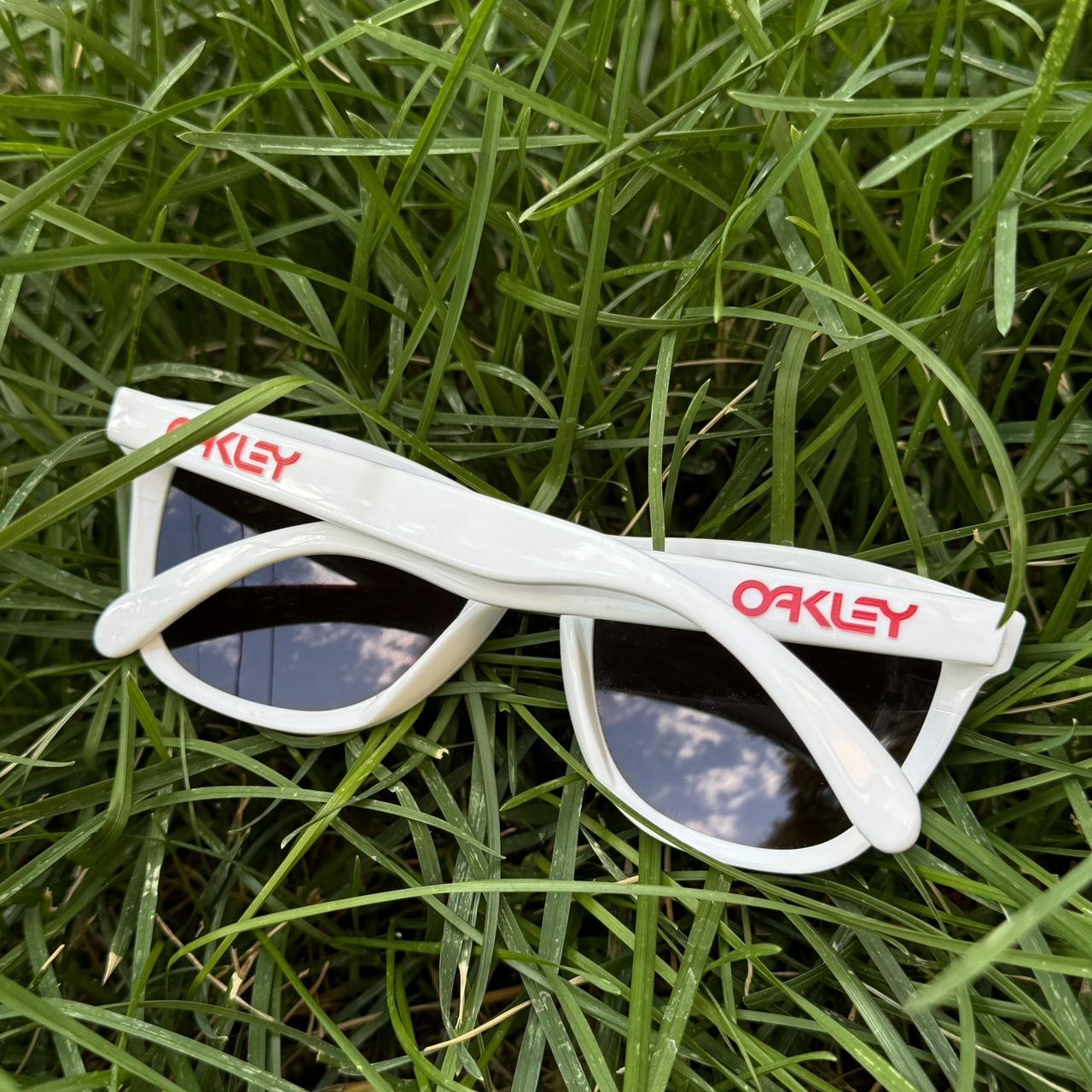 OAKLEY Frogskins ホワイト/レッド Frogskins™ Team USA + Red Iridium Lenses, White Team Usa