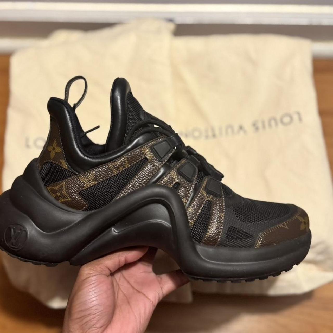 item listed by ihearttyy