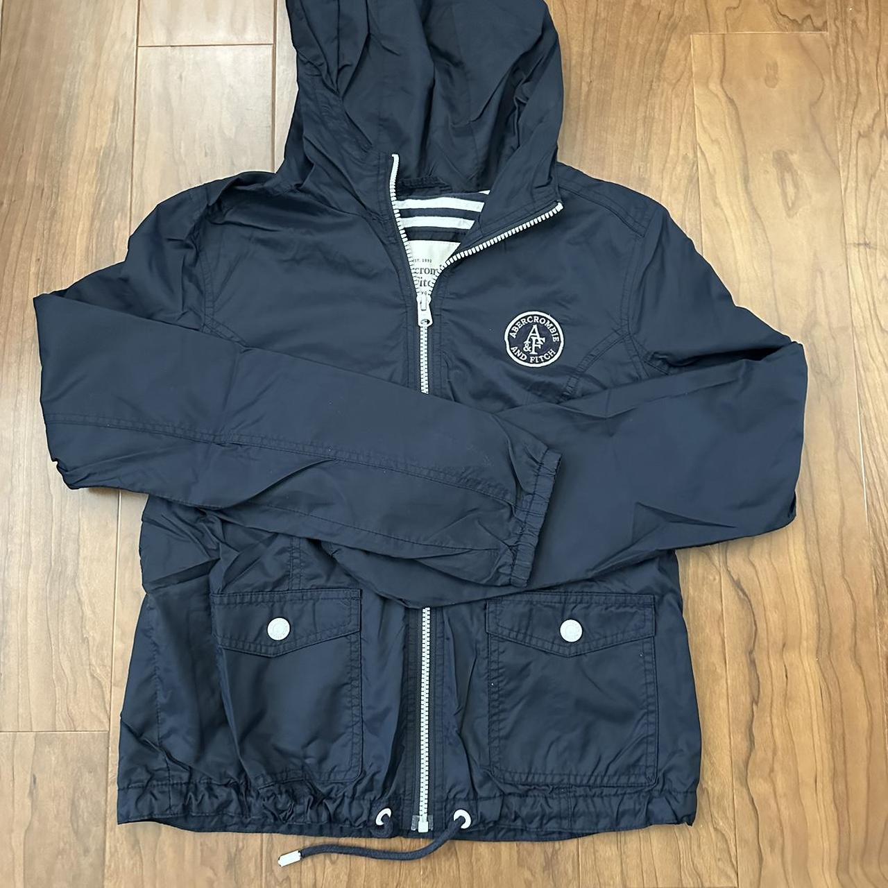 Abercrombie windbreaker best sale