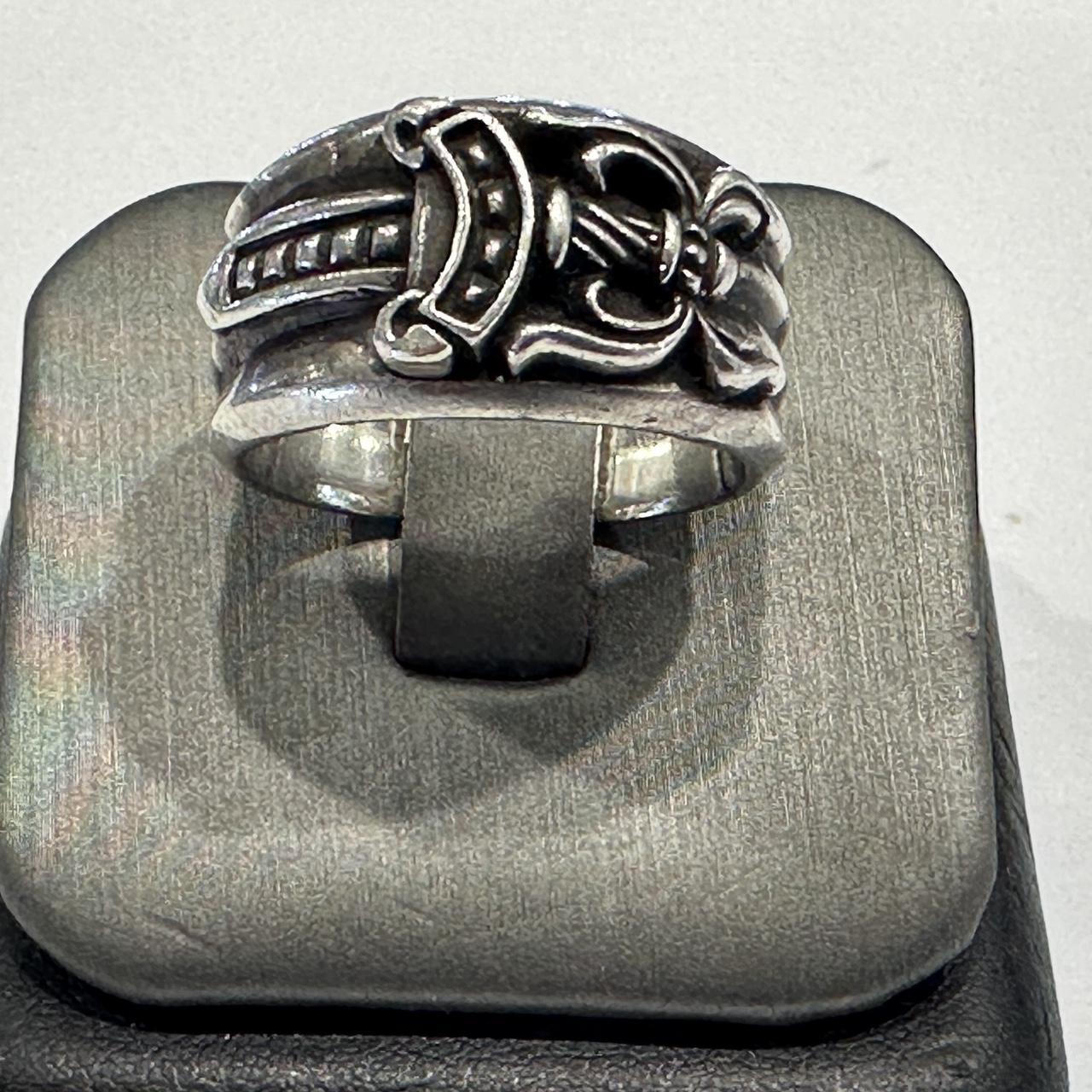美品 CHROME HEARTS シルバー DAGGER RING 21号 Chrome Hearts Dagger Ring Silver Motif Jewelry - Shop here