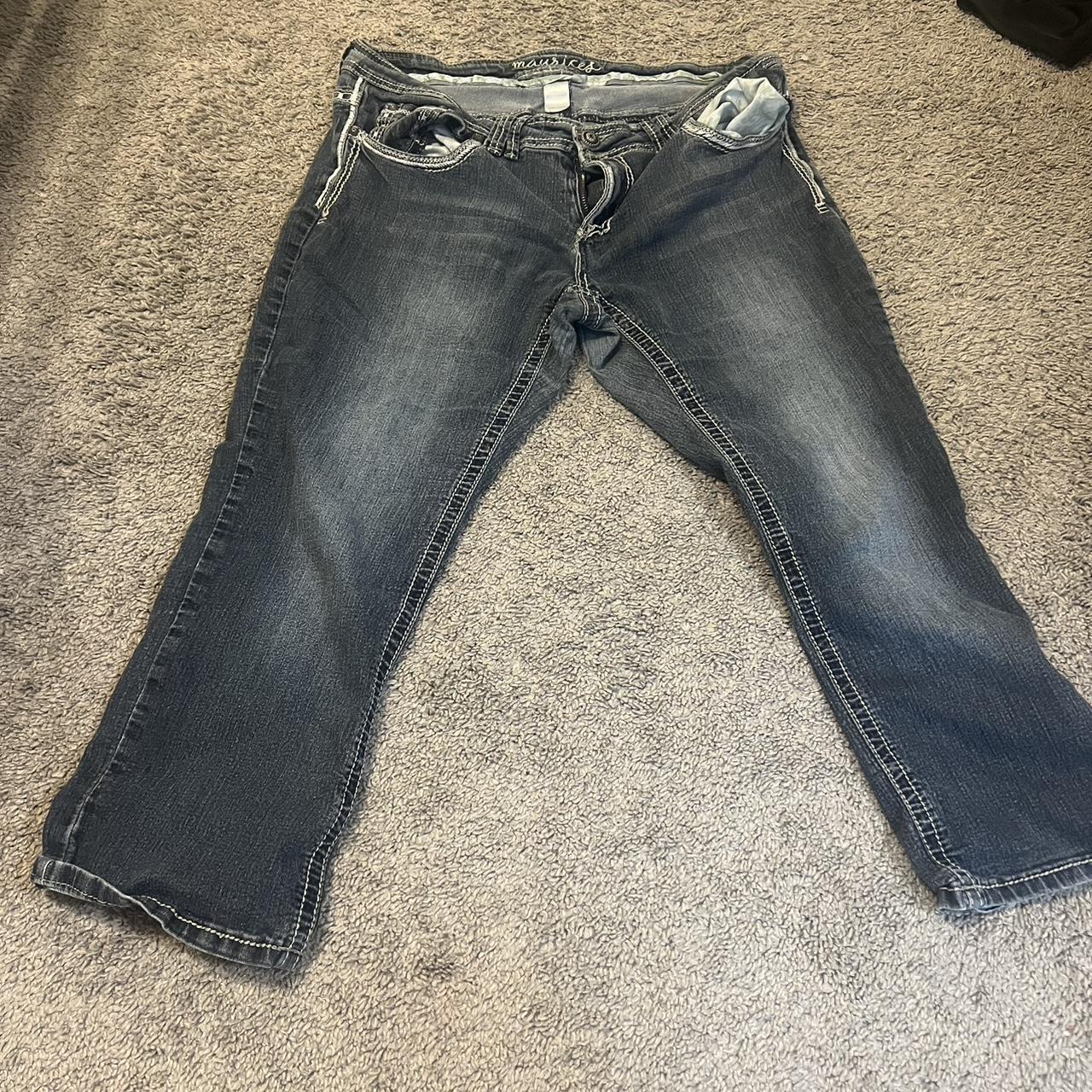 item listed by nayraaaa