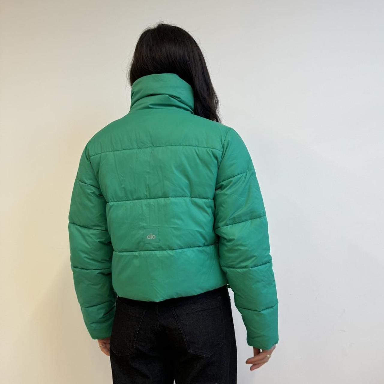 Alo Yoga green puffer jacket Size