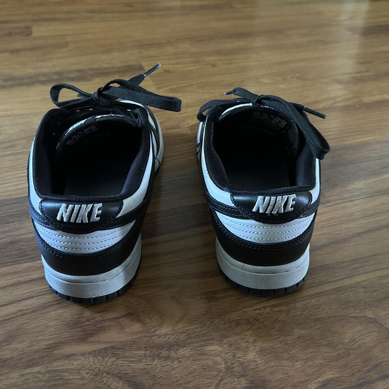 pandaです。 Men's size 8.5 panda dunks, good condition, creased | Depop