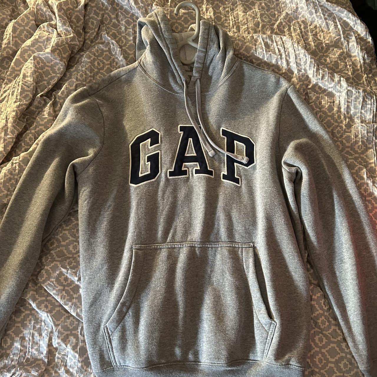 2000s GAP grey hoodie perfect condition I just... - Depop