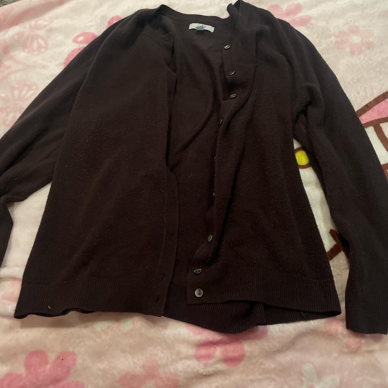 item listed by iv3nuz