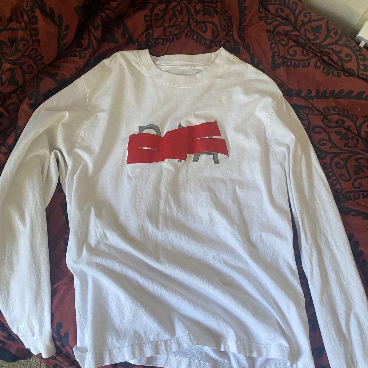 RTA Lawrence taped logo tee - Depop