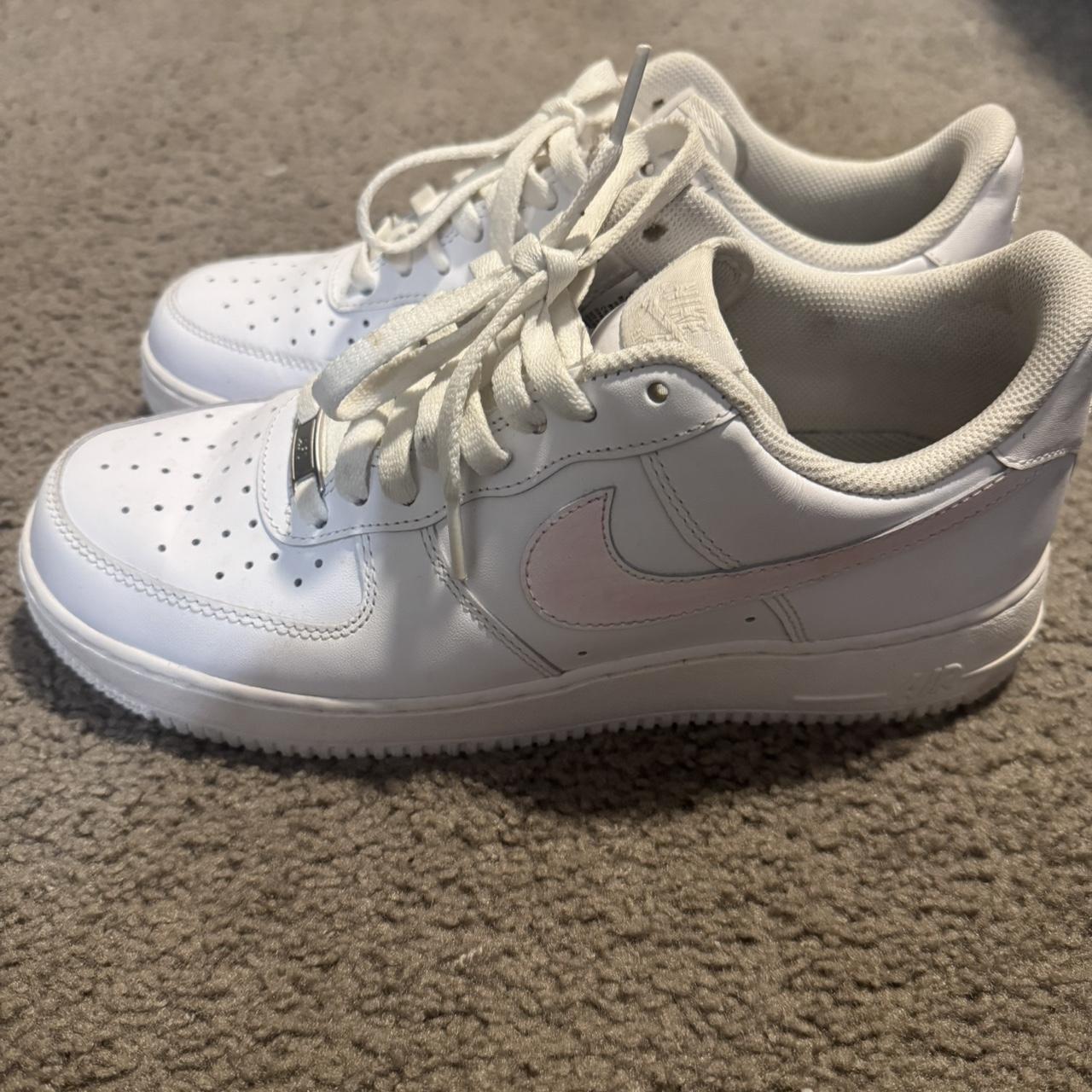 peel off nike forces