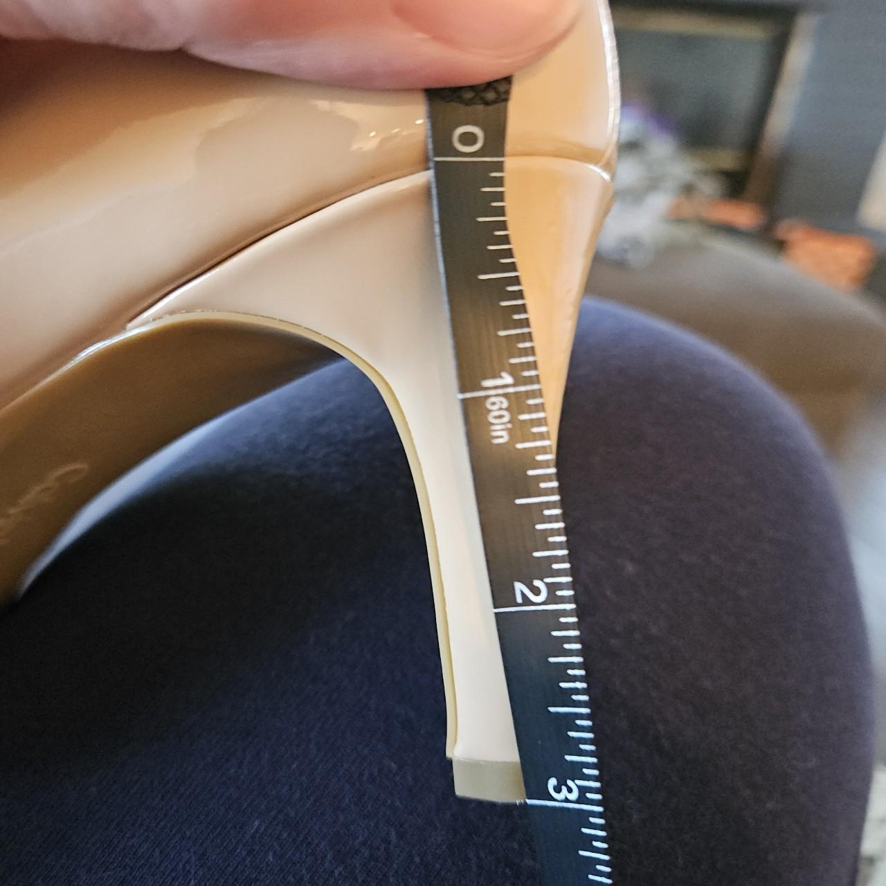 calvin klein nude pumps