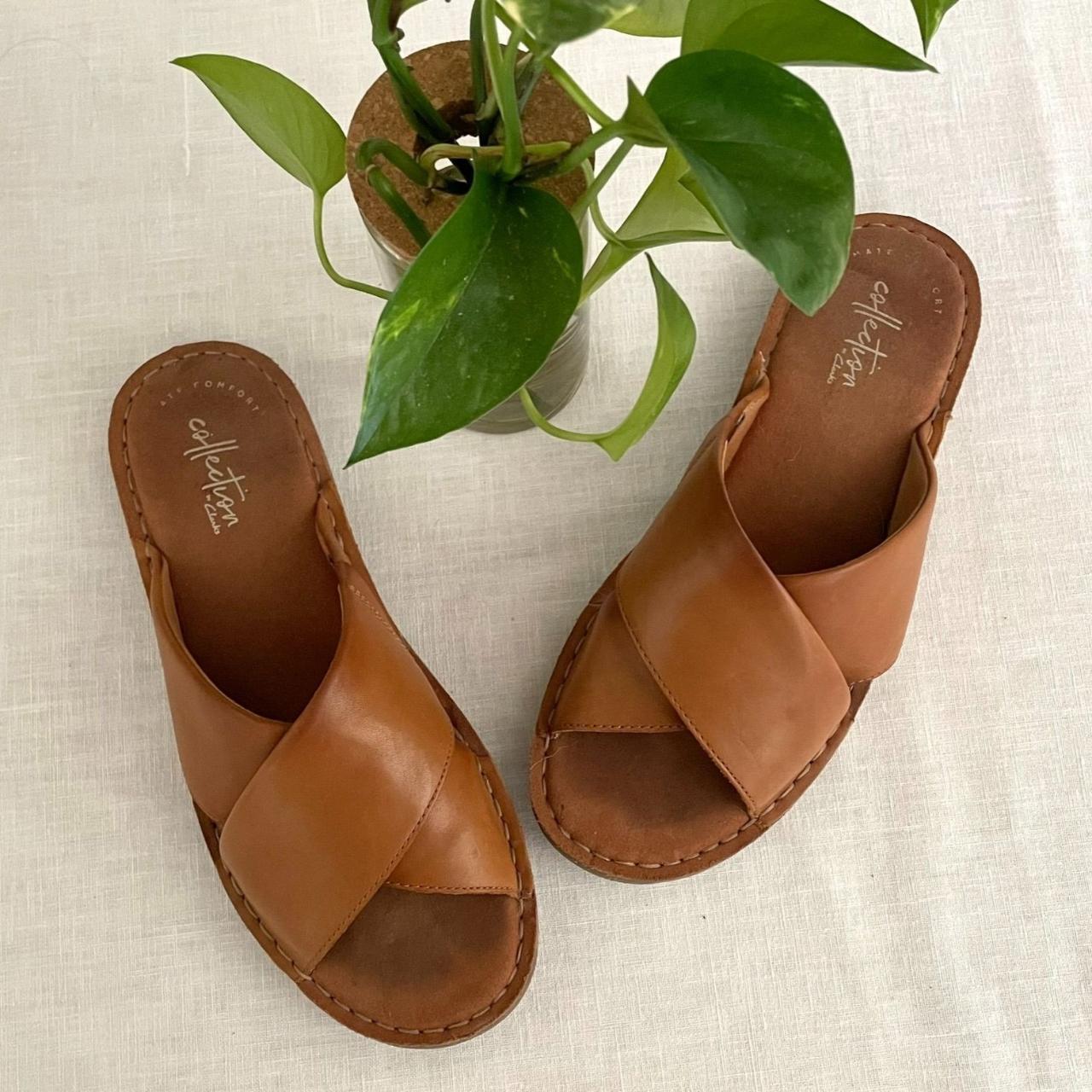 Clarks Womens Sandals sz 6.5M Leather Cross Strap. Depop