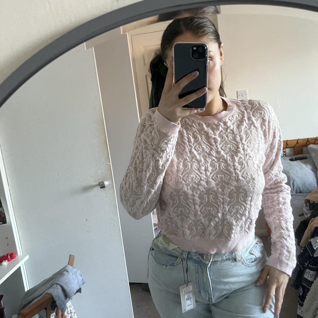 Topshop pink and white sweater FREE SHIPPING... - Depop