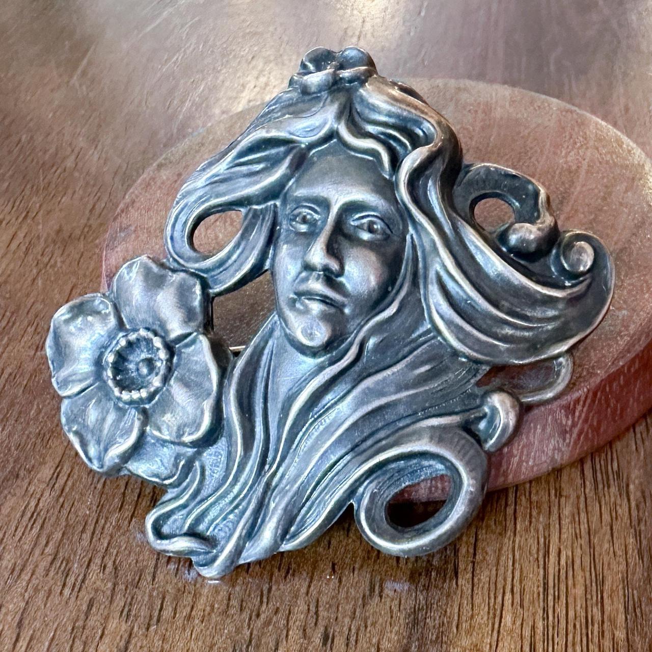 Source Unknown Women's Brooch - Silver/Grey – Ant… - image 3