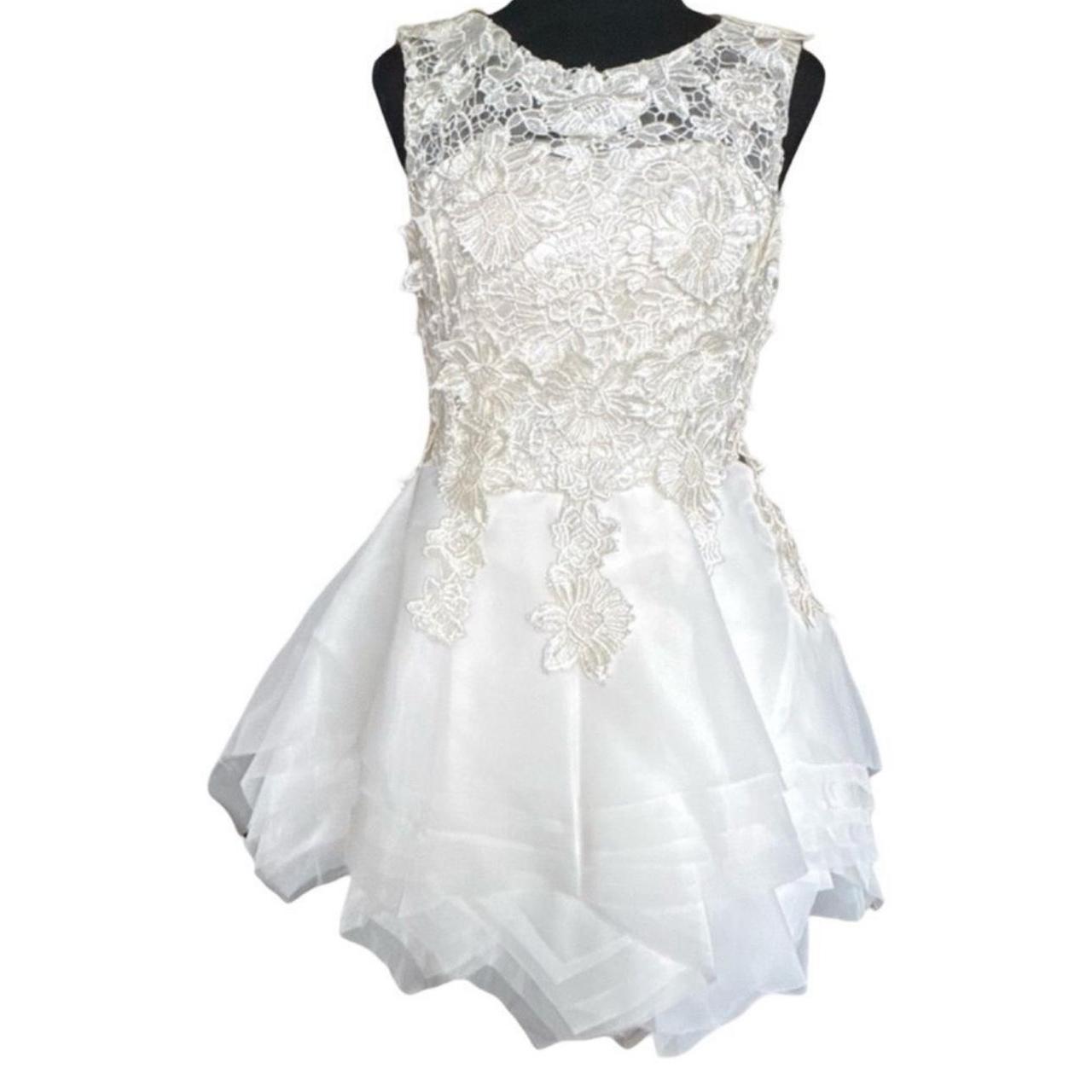 item listed by elegancevault