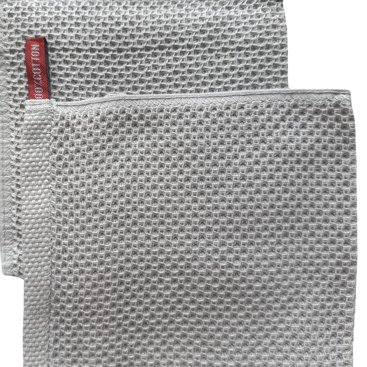 item listed by elegancevault