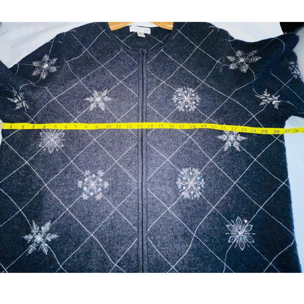 Source Unknown Women's Sweater - Grey/Silver - XX… - image 8