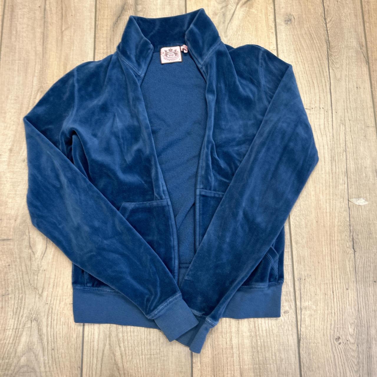 item listed by laurenbergs