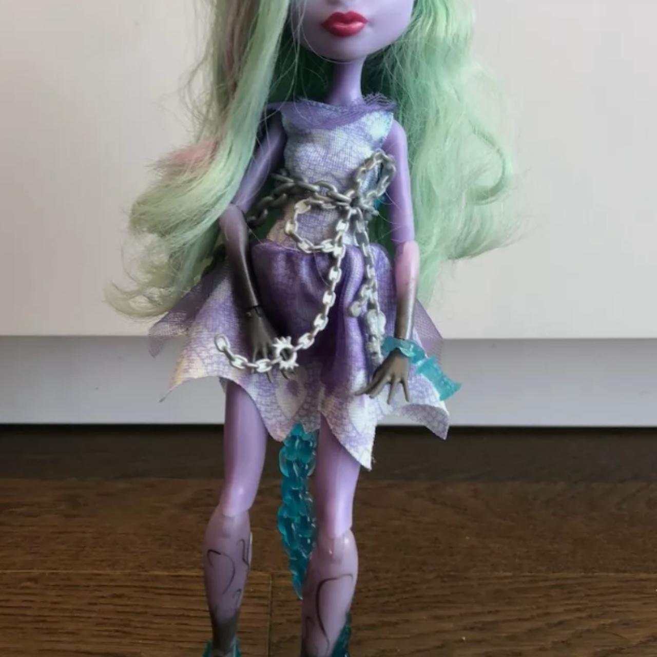 モンスターハイドール HAUNTED  Twyla s-l400.jpg