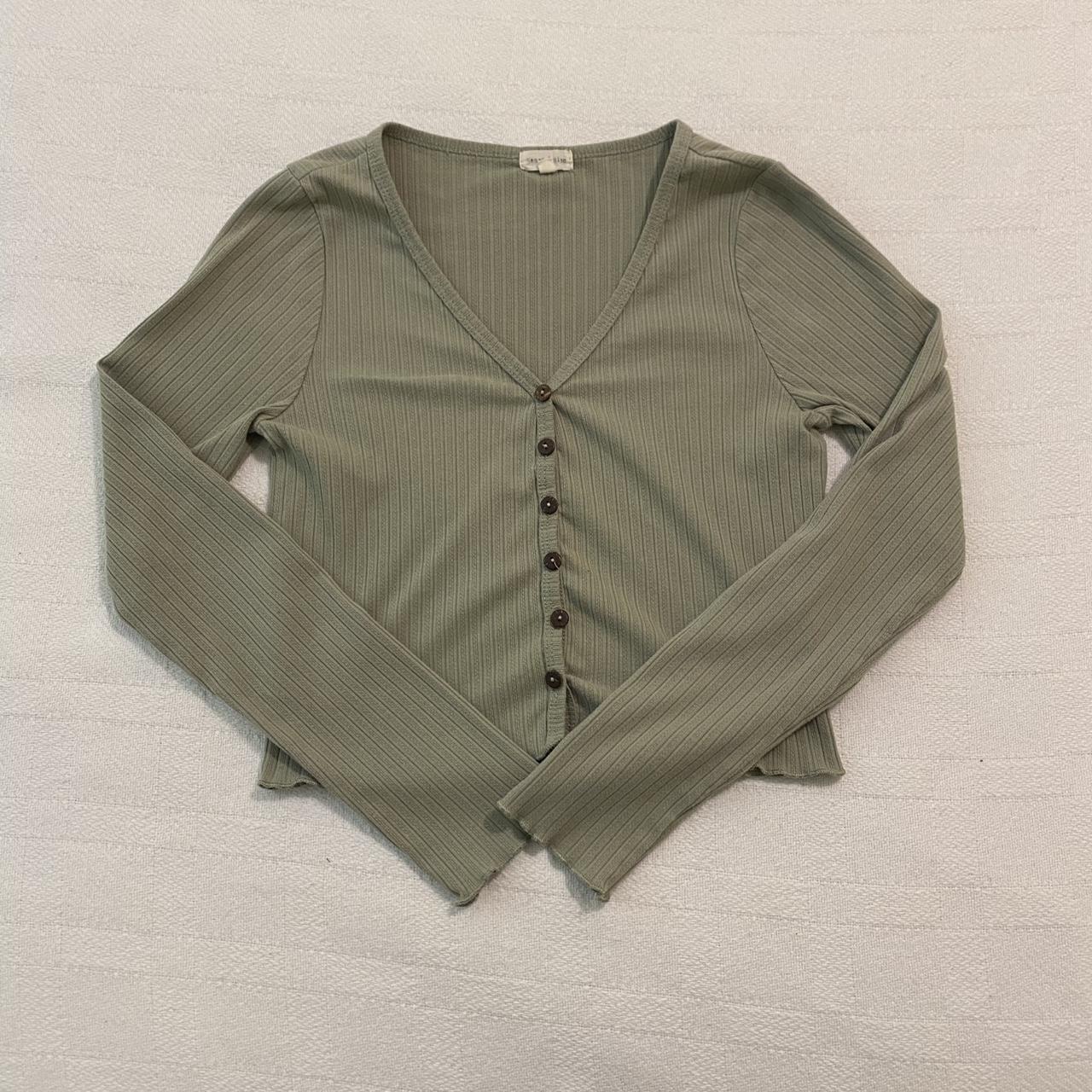 item listed by ella_33