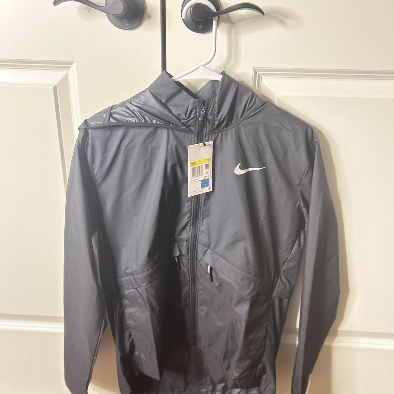 Nike Women's Jacket Black/Grey – Nike Windrunner jacket