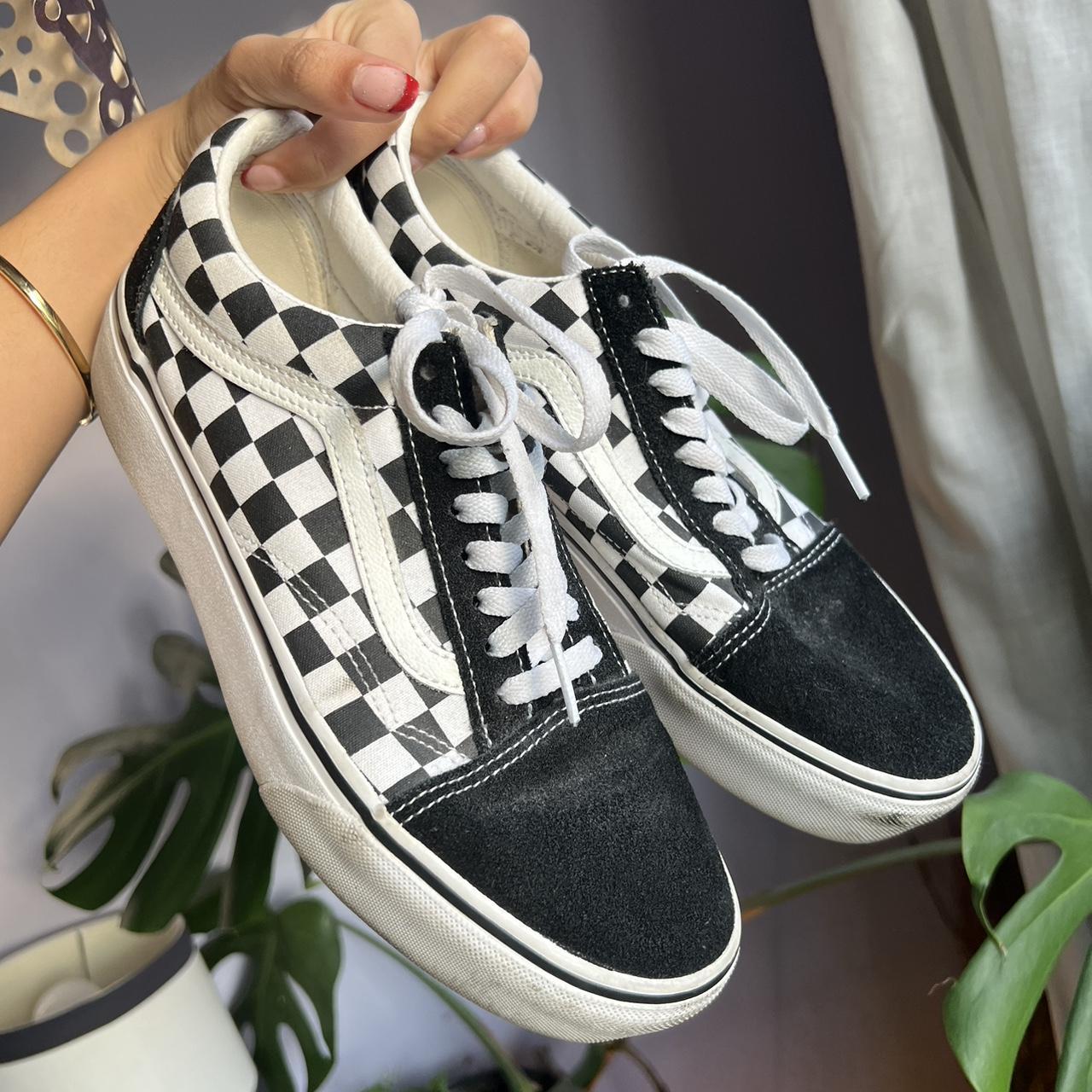 checkered vans with laces