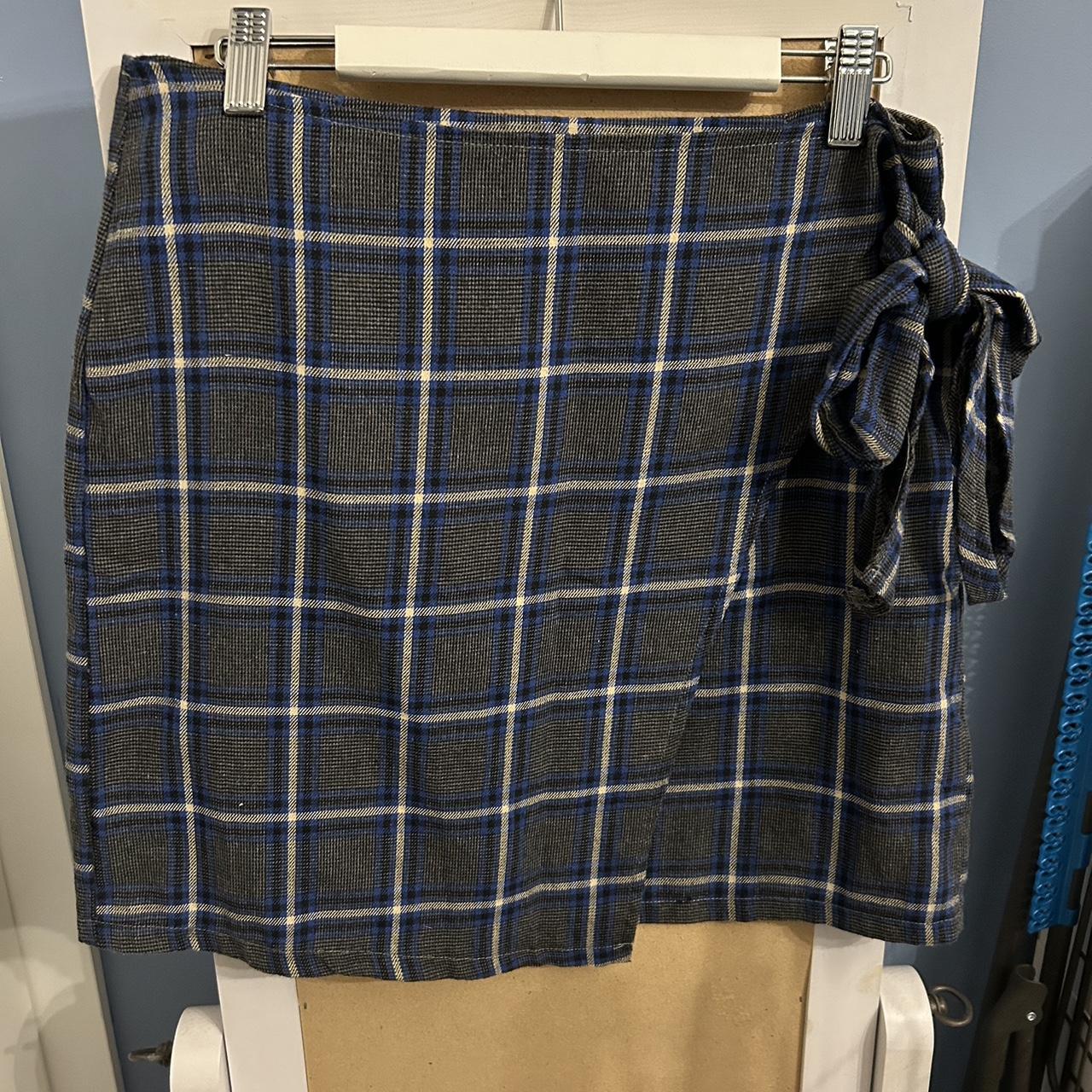 Plaid skirt shop pretty little thing