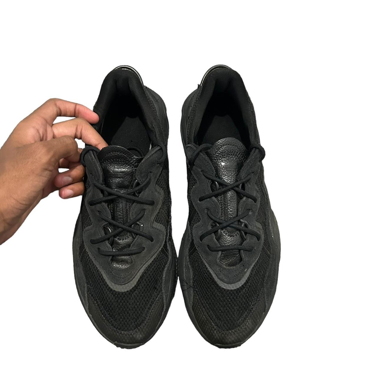 yeezy ozweego black