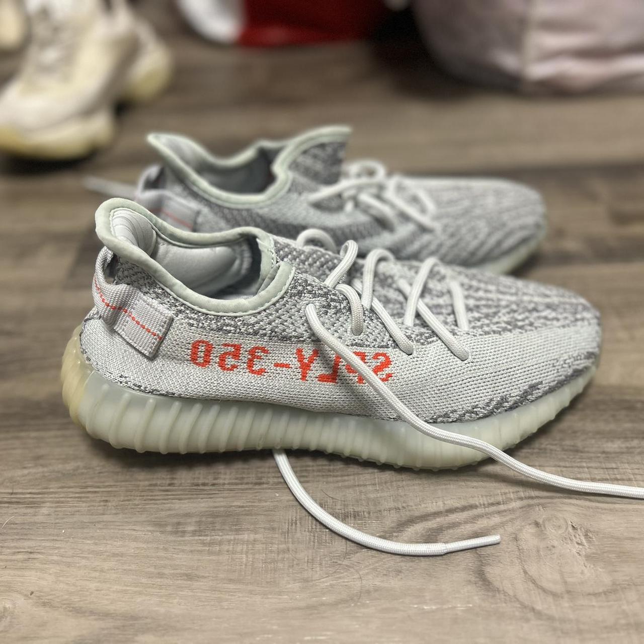 Mint yeezys best sale