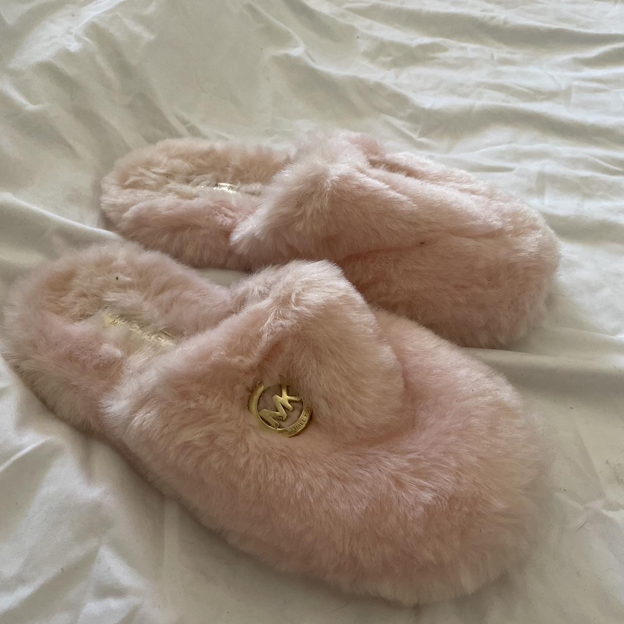 Michael Kors Fluffy pink slippers comfy fluffy