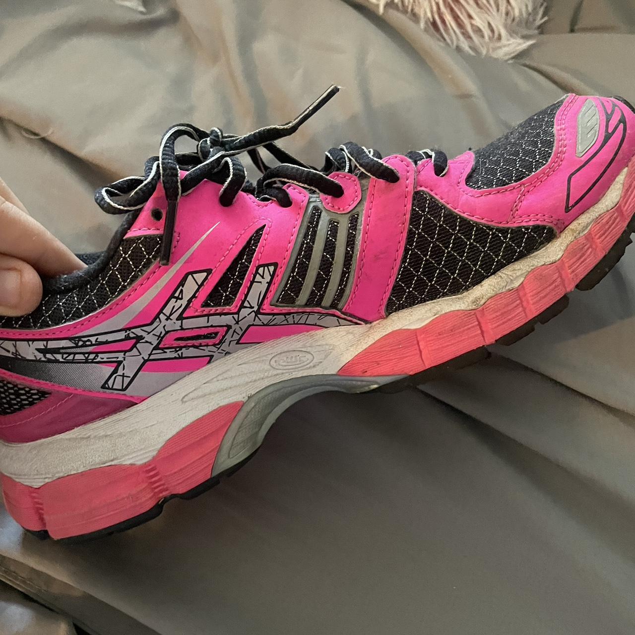 Asics pink ribbon best sale