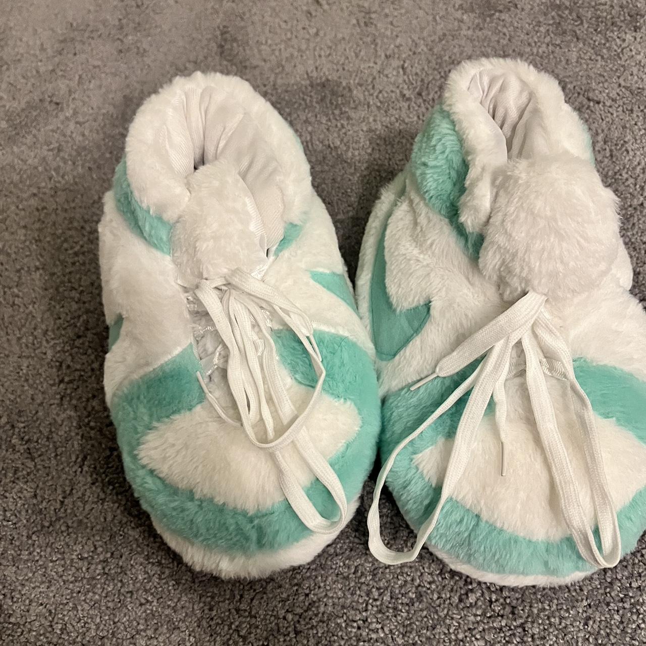 nike slippers fluffy