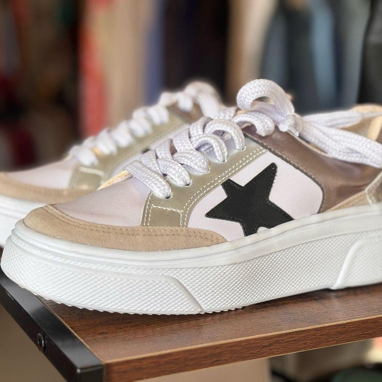 Source Unknown Women's Sneakers - White/Gold - US… - image 3