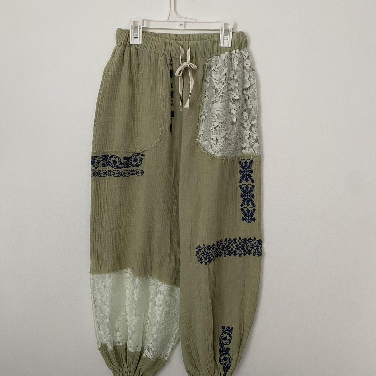 Three Bird Nest Globe Trotter Lace Embroidered... Depop