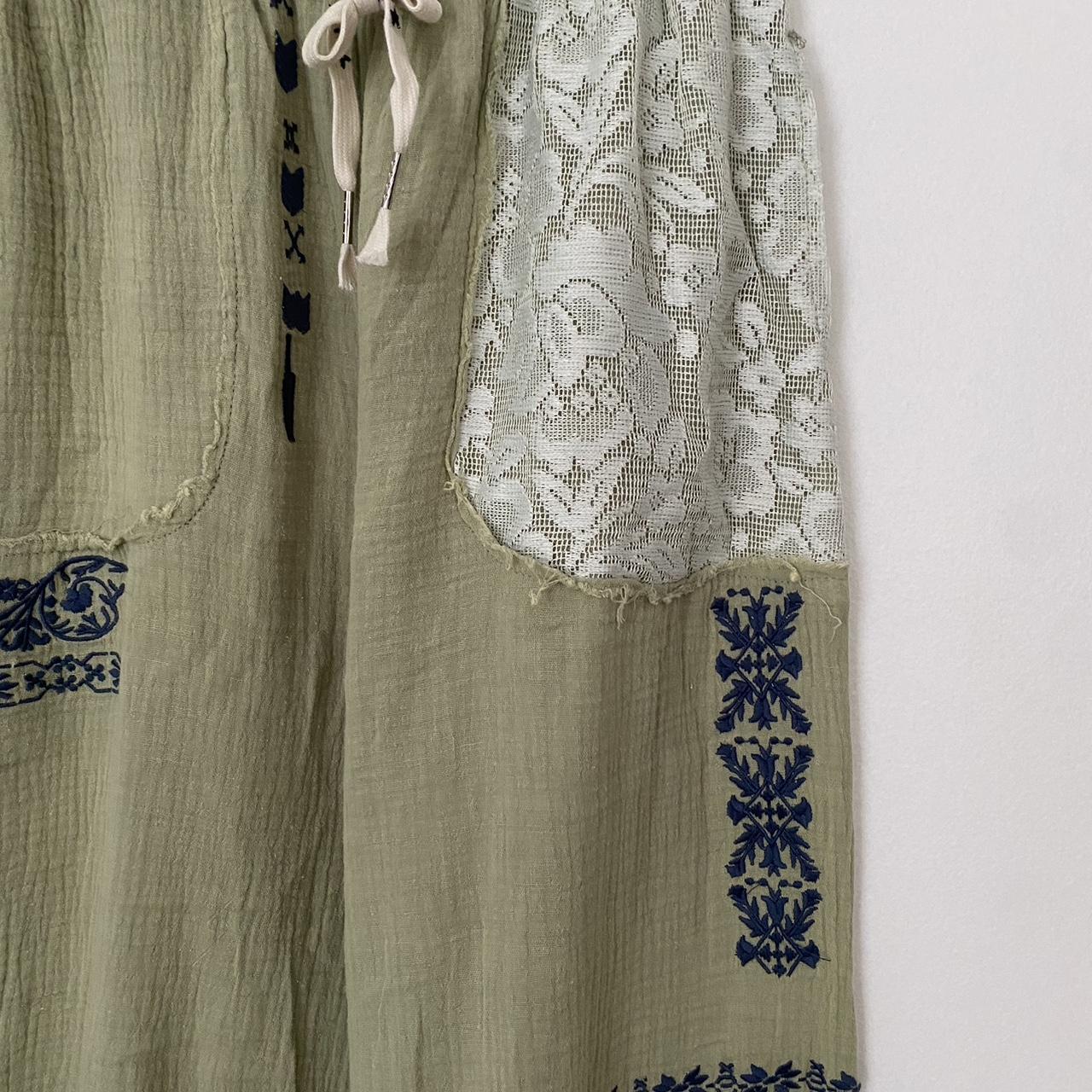 Three Bird Nest Globe Trotter Lace Embroidered... Depop