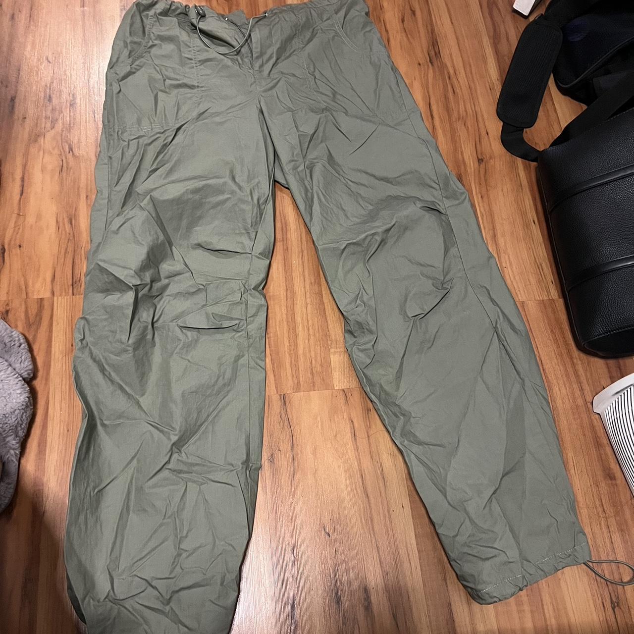 Green parachute pants - cotton on - size 8 (fits | Depop Green parachute pants - cotton on - size 8 (fits | Depop