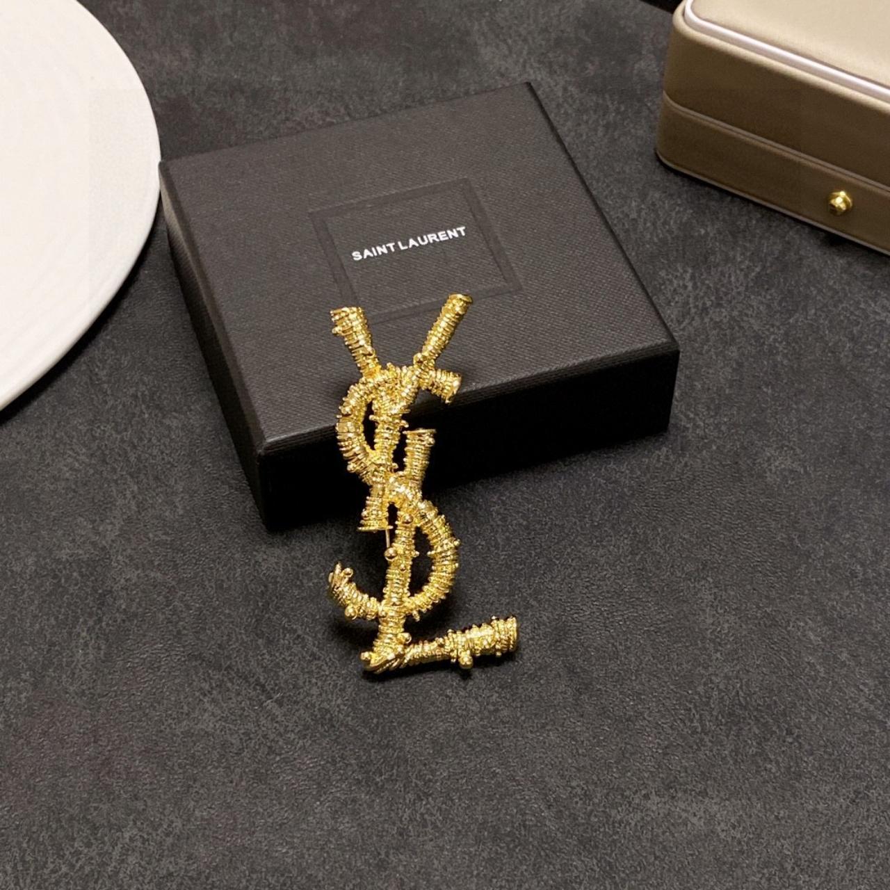 Brooch Dhgate Ysl Yves Saint Laurent Jewelry Yves Saint Laurent - Main Image